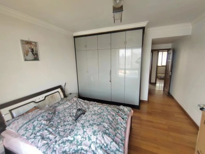 4室2廳2陽(yáng)臺(tái) 志誠(chéng)家園