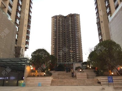 3室2廳2陽(yáng)臺(tái) 新希望希望匯