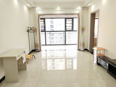 2室2廳1陽(yáng)臺(tái) 海倫堡中央廣場(chǎng)