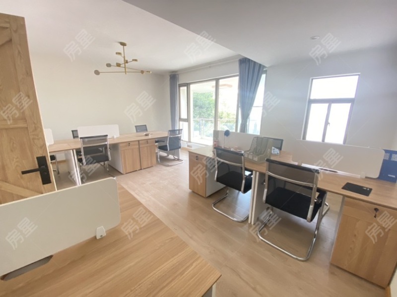 6室3廳4陽臺 云嶺天驕別墅臥室