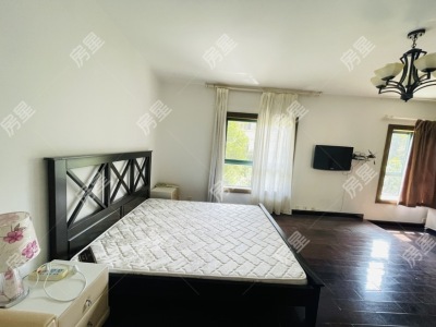 3室2廳2陽(yáng)臺(tái) 滇池森林別墅臥室