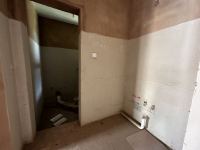 6室3廳 東鳴佳苑別墅衛(wèi)生間