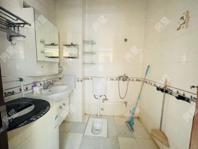 3室2廳2陽(yáng)臺(tái) 滇池森林別墅衛(wèi)生間