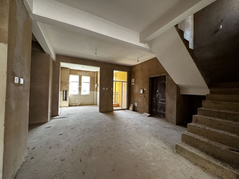 6室3廳 東鳴佳苑別墅餐廳