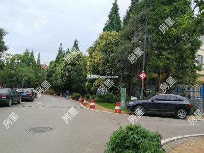 3室2廳2陽(yáng)臺(tái) 滇池森林別墅其他