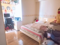 2室2廳1陽臺 中環(huán)金界客廳