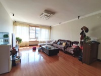 4室2廳1陽臺 秋苑小區(qū)客廳