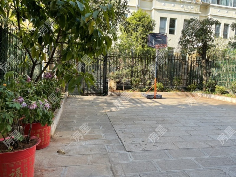 3室2廳2陽(yáng)臺(tái) 滇池森林別墅其他