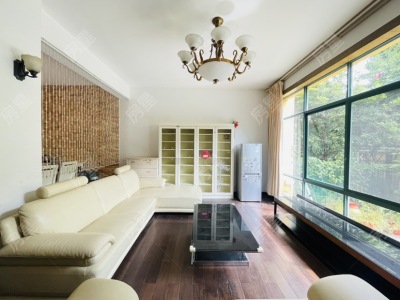 3室2廳2陽(yáng)臺(tái) 滇池森林別墅客廳