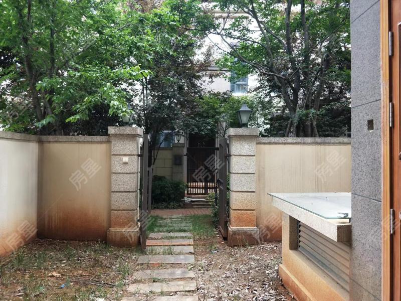 招商雍景湾自家花园