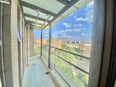 3室2廳2陽(yáng)臺(tái) 西南海天璽苑