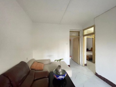 2室2廳1陽(yáng)臺(tái) 禮堂區(qū)