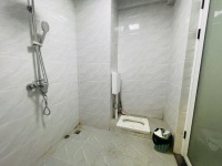 3室2廳1陽(yáng)臺(tái) 人民路壹號(hào)廣場(chǎng)(壹號(hào)歡樂(lè)城)衛(wèi)生間