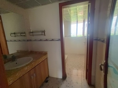 5室2廳2陽臺(tái) 世紀(jì)城華春苑