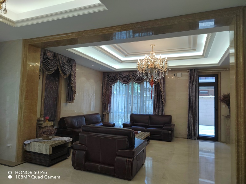 5室3廳2陽臺 昆明恒大云璽別墅客廳