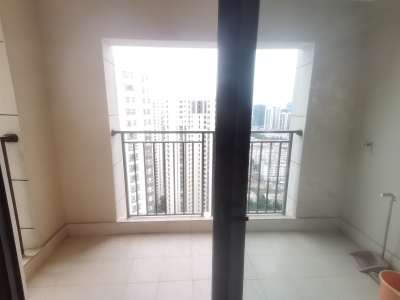 3室2廳2陽(yáng)臺(tái) 金地九樾