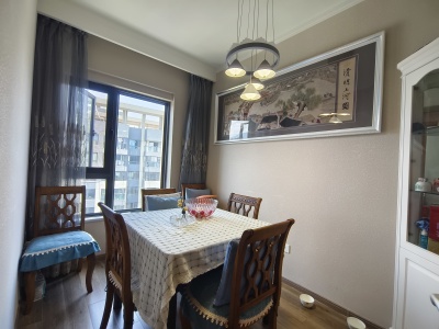 4室2廳2陽(yáng)臺(tái) 俊發(fā)城茉莉苑