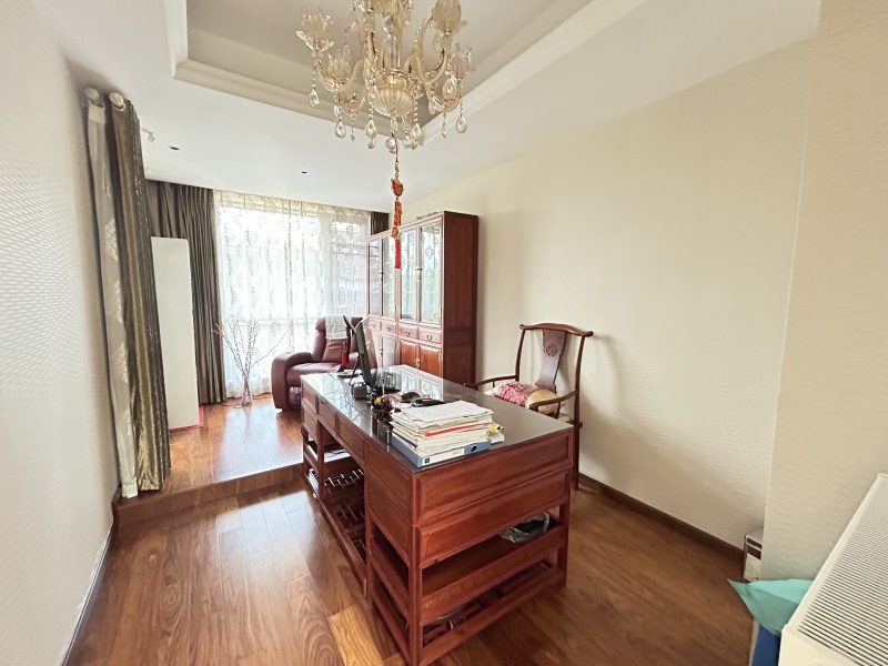 5室3廳2陽臺 昆明恒大云璽別墅臥室