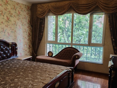 5室3廳1陽臺 世紀(jì)城茗春苑