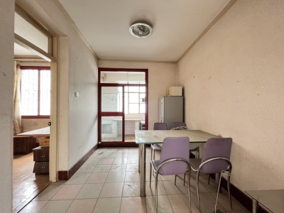 2室2廳1陽臺 金星小區(qū)