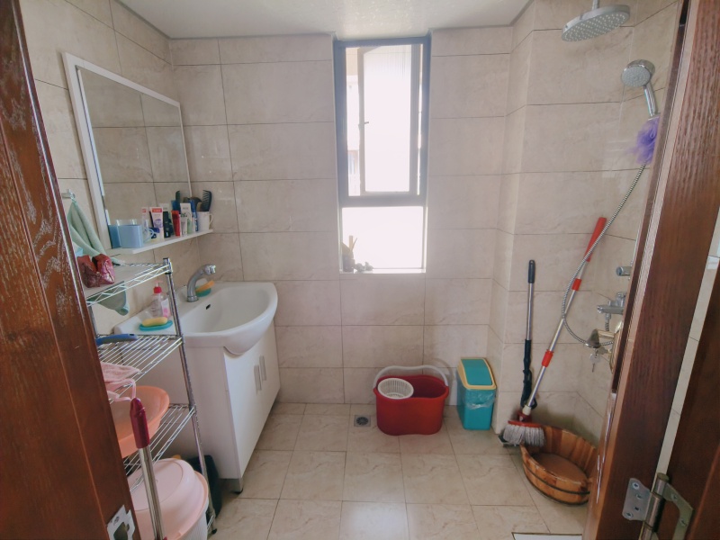 4室2廳 城市山別墅衛(wèi)生間