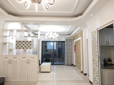 3室2廳2陽(yáng)臺(tái) 山海灣