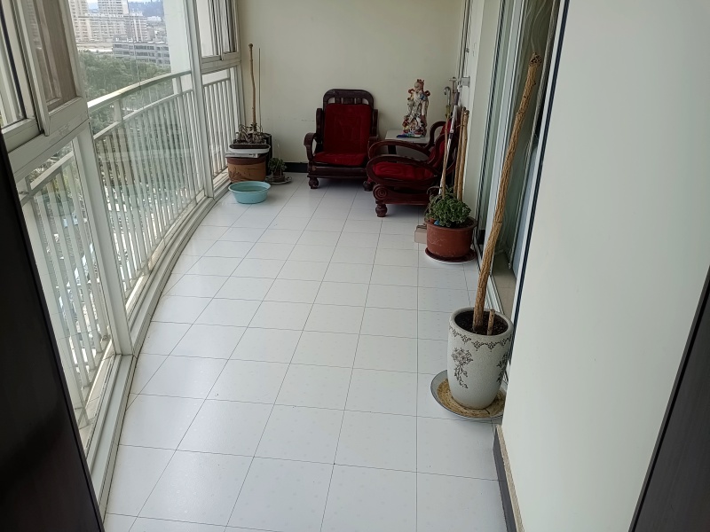 上游水岸二期阳台