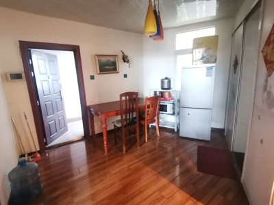 2室1廳1陽臺 東華小區(qū)