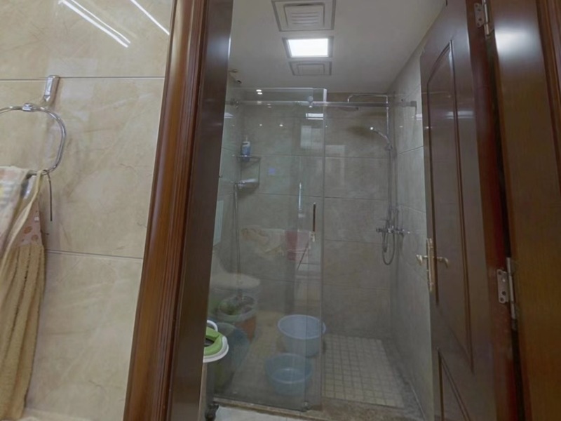 6室2廳2陽(yáng)臺(tái) 云南映象花好月圓一期別墅衛(wèi)生間