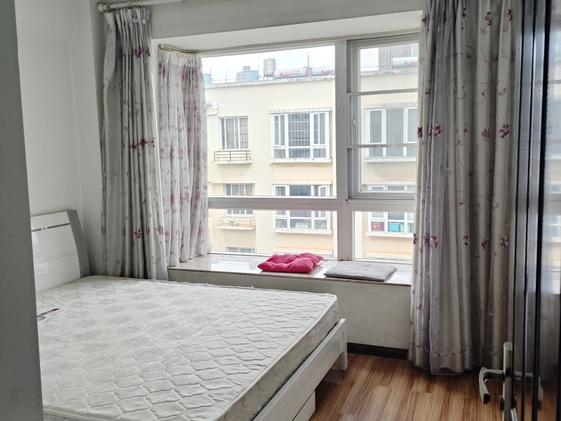 3室2廳1陽臺 高新文翠園臥室