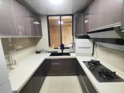 2室2廳1陽臺 同德昆明廣場B區(qū)