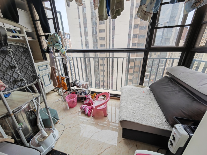 3室2廳1陽臺(tái) 金科陽光里陽臺(tái)