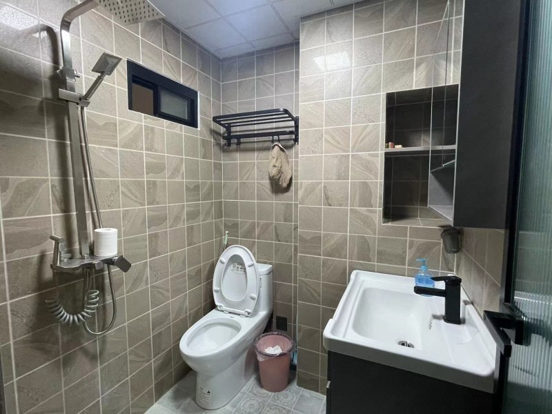 4室2廳1陽臺 林肯公園三期衛(wèi)生間