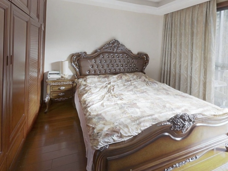 6室2廳2陽(yáng)臺(tái) 云南映象花好月圓一期別墅臥室