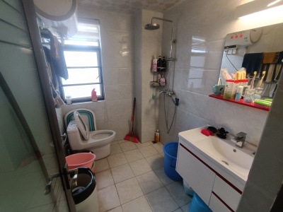 3室2廳1陽臺 國?,F(xiàn)代城薔薇苑