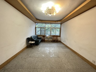 3室2廳1陽(yáng)臺(tái) 教場(chǎng)中路43號(hào)