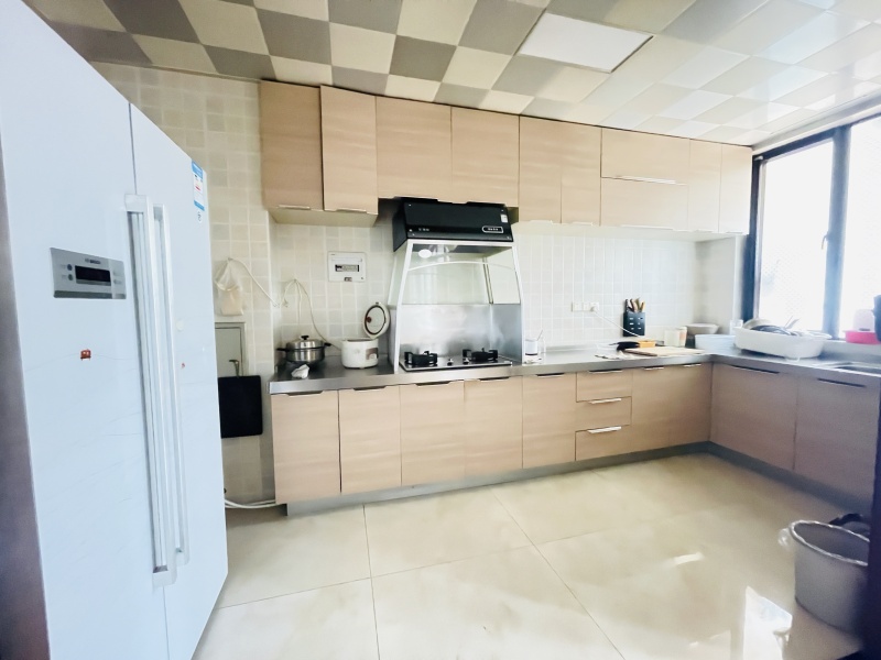 9室2廳3陽臺 萬和花園別墅餐廳