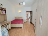 4室2廳2陽(yáng)臺(tái) 江東花園四季園臥室