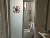 4室2廳1陽臺 圓西路85號衛(wèi)生間