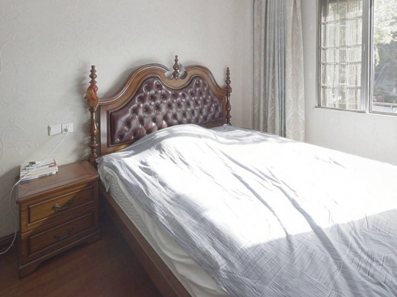 6室2廳2陽(yáng)臺(tái) 云南映象花好月圓一期別墅臥室