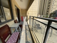 4室2廳3陽(yáng)臺(tái) 林肯公園一期陽(yáng)臺(tái)