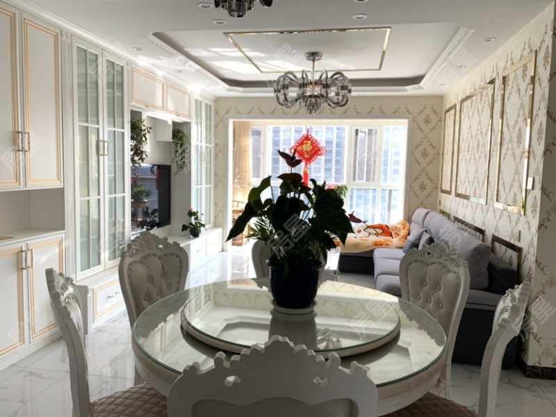 3室2廳2陽臺 瑞鼎城一期餐廳