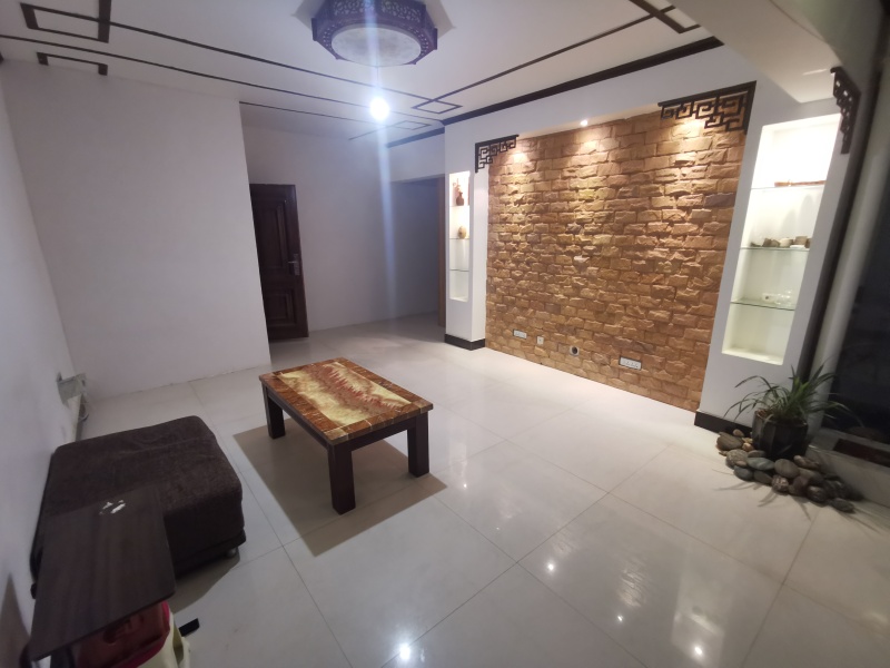 4室2廳1陽臺(tái) 東驤神駿一期客廳