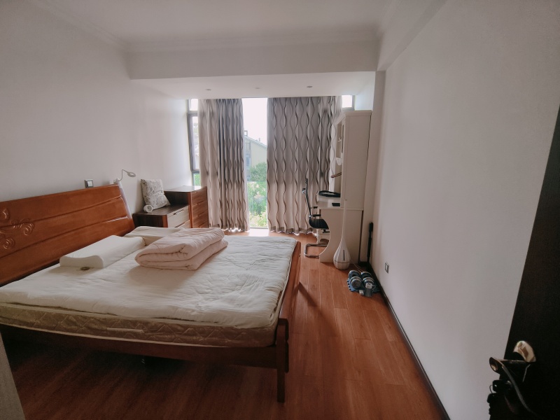 4室2廳 城市山別墅臥室