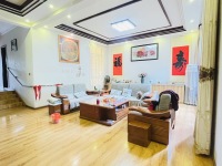 9室2廳3陽臺 萬和花園別墅客廳