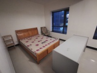 4室2廳1陽臺(tái) 東驤神駿一期臥室