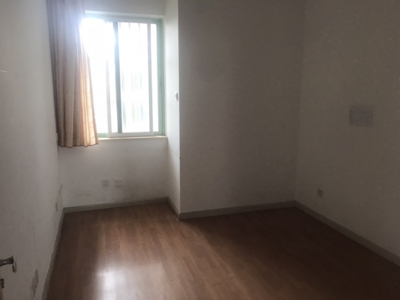 4室2廳2陽臺 水晶俊園其他