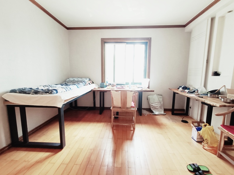 江东花园一期卧室