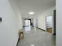 3室2廳1陽(yáng)臺(tái) 人民路壹號(hào)廣場(chǎng)(壹號(hào)歡樂(lè)城)客廳