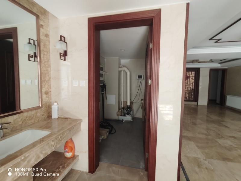 5室3廳2陽臺 昆明恒大云璽別墅衛(wèi)生間